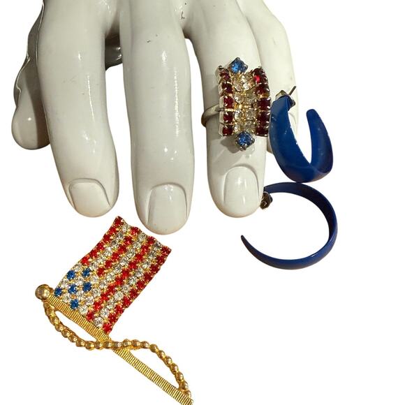 USA Jewelry Bundle: Fourth of July Vintage Fashion Ring, Earrings & Flag Pin - Picture 15 of 15